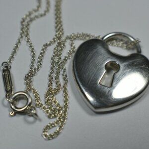 Vintage Tiffany &Co 1" Silver Padlock Heart Lock Heavy Chain Necklace 16"